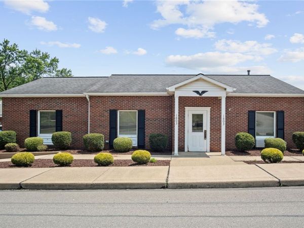 1803 Main St , Burgettstown, PA 15021