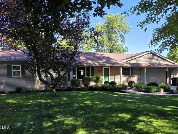 1528 Mayo Drive , Defiance, OH 43512