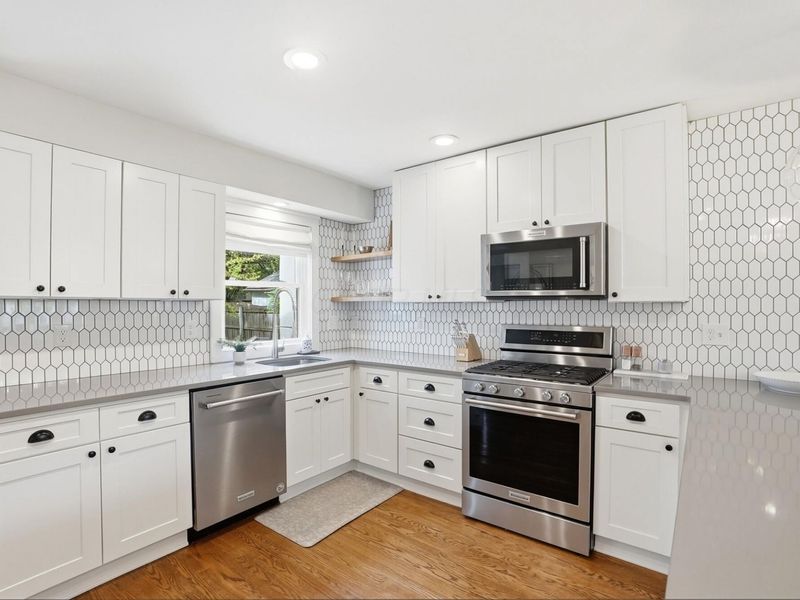2180 Jervis Road, Columbus, OH 43221 Photo 12
