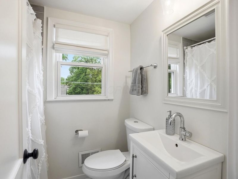 2180 Jervis Road, Columbus, OH 43221 Photo 34