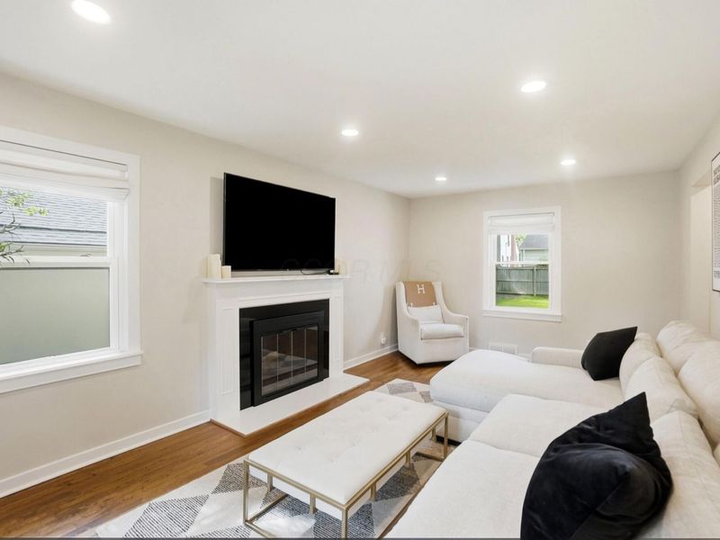 2180 Jervis Road, Columbus, OH 43221 Photo 5