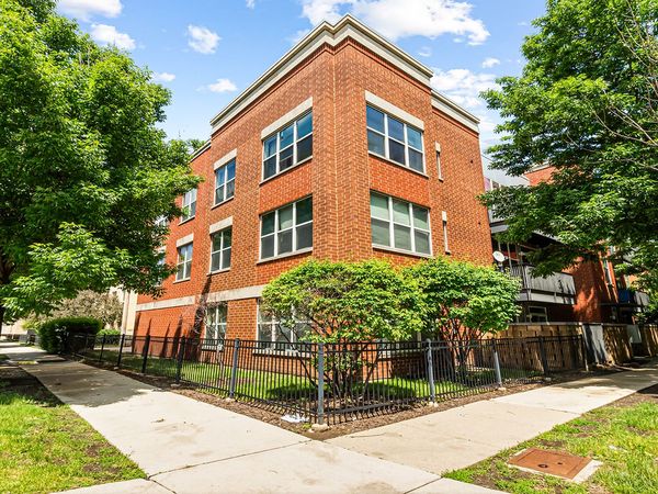 2220 W MAYPOLE Avenue , Unit 202, Chicago, IL 60612