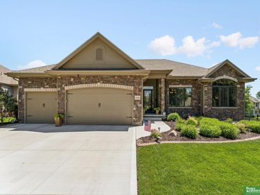 7608 Crawford Street, Papillion, NE 68046