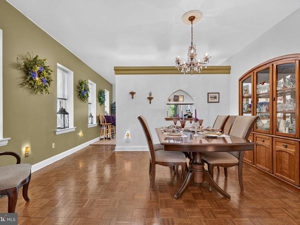 909 N VAN BUREN STREET, WILMINGTON, DE 19806