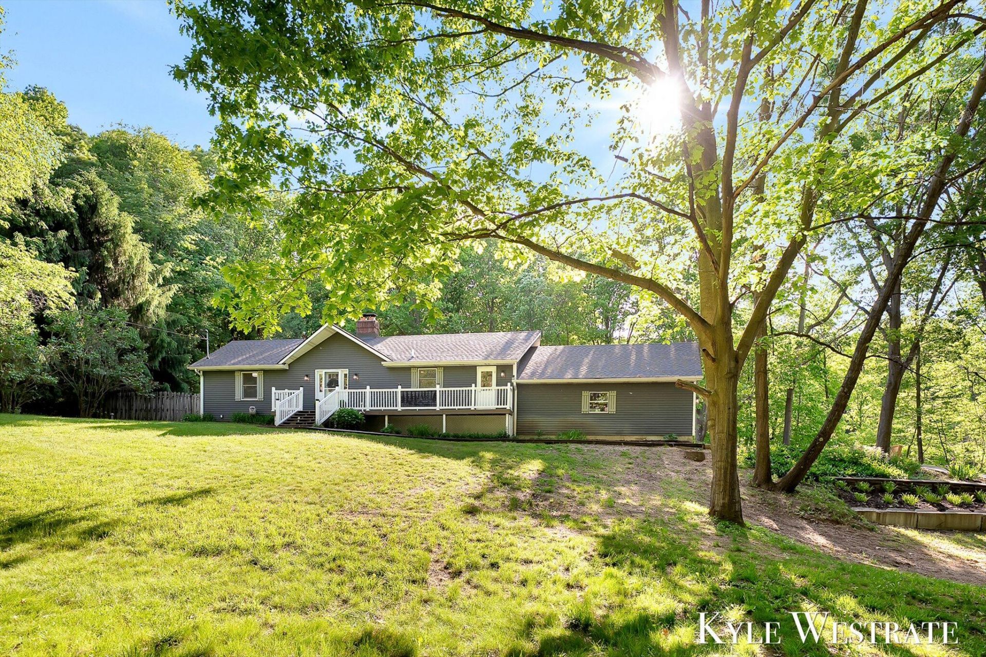 2525 Biggs Avenue Ne, Lowell, MI 49331 Main Photo
