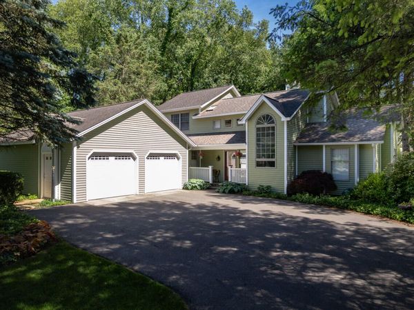 6281 Rose Arbour Avenue, Kalamazoo, MI 49009