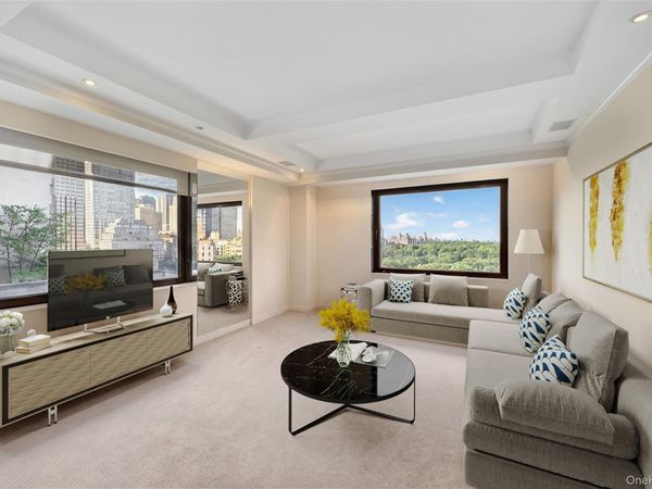 160 Central Park S, Unit 1607, New York (Manhattan), NY 10019