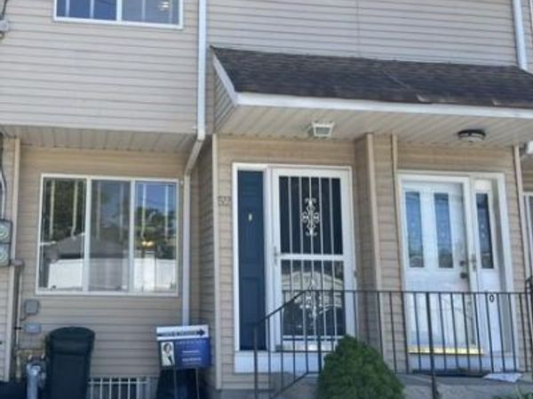 52 Houston Lane, Staten Island, NY 10302