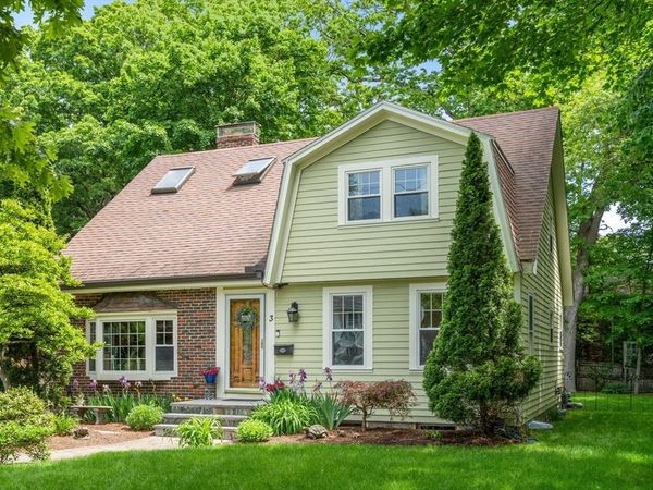 3 Berkeley Rd, Wellesley, MA 02482