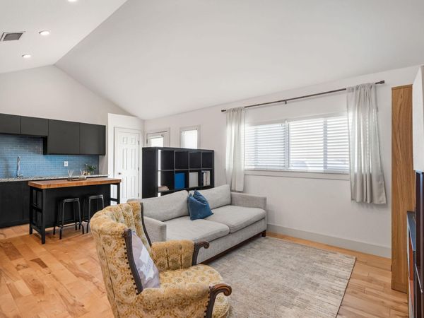 1307 E 52nd ST, Unit 4, Austin, TX 78723