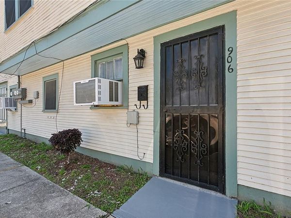 906 N WHITE Street , New Orleans, LA 70119