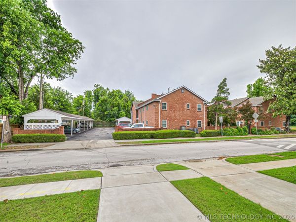 3701 Riverside Drive , Unit 12, Tulsa, OK 74105