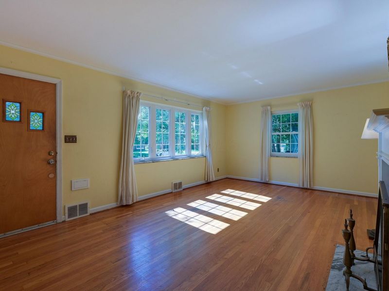 1853 Ashland Avenue, Columbus, OH 43212 Photo 8