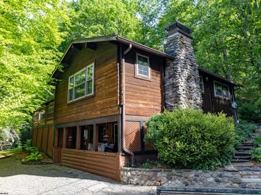302 Pineview Drive, Clarksburg, WV 26301