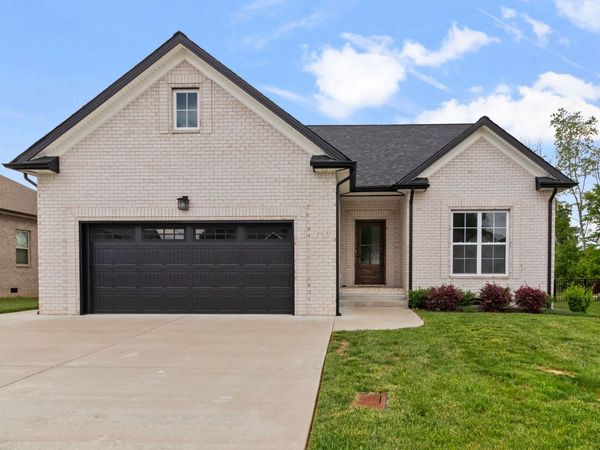 824 Brown Swiss Ct , Clarksville, TN 37043