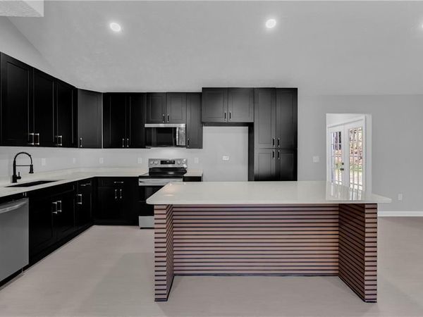 6807 Shangrila Way, Riverdale, GA 30296