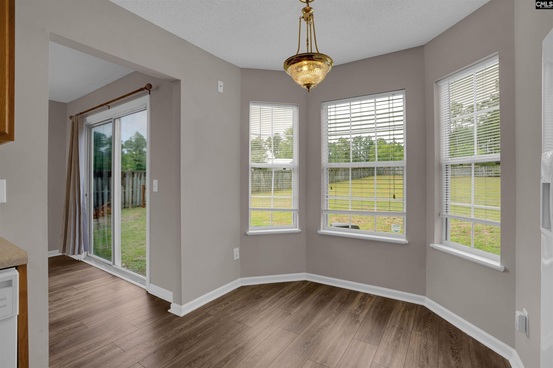 148 Woodcote Drive  Photo 15