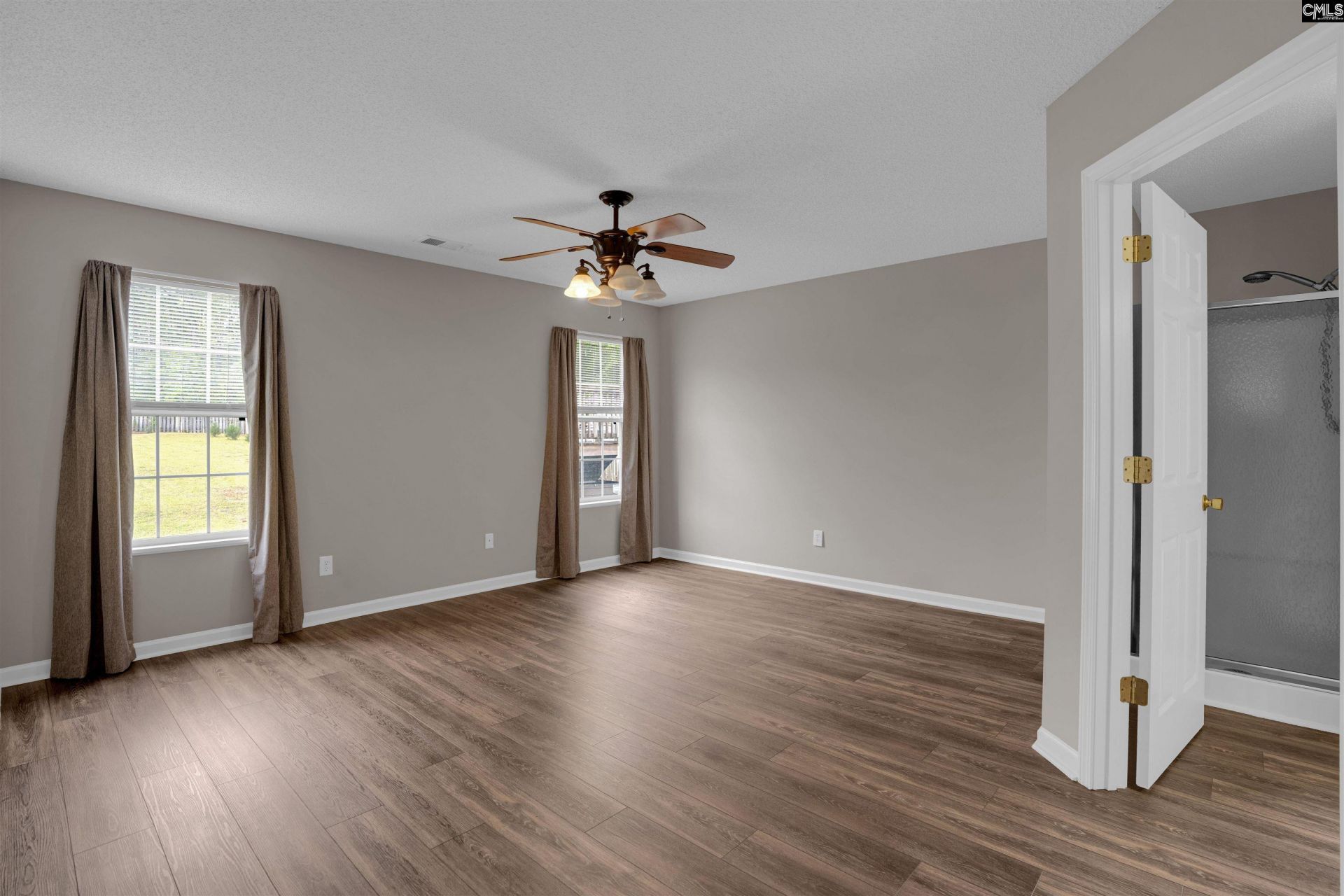 148 Woodcote Drive  Photo 19