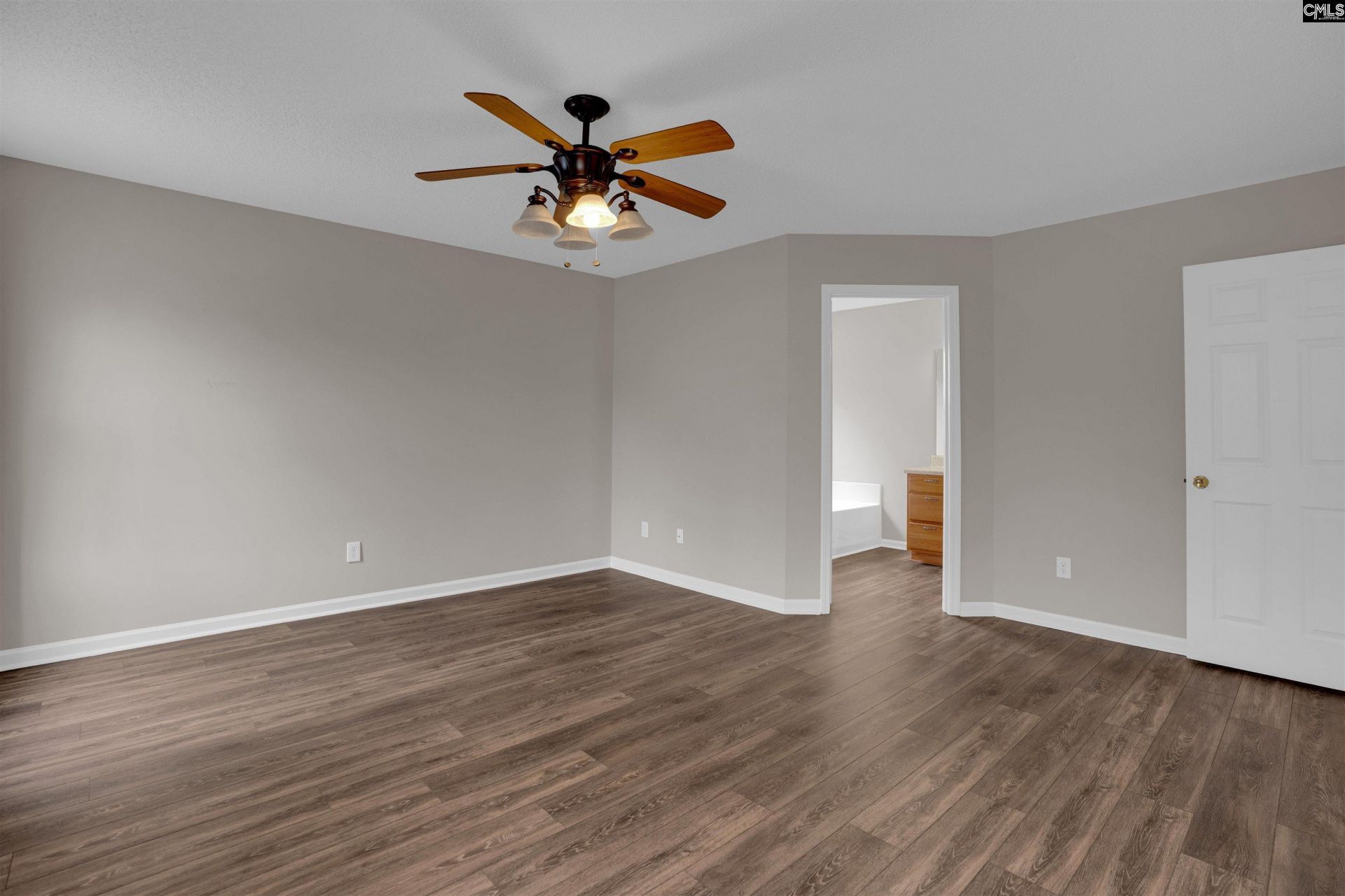 148 Woodcote Drive  Photo 21