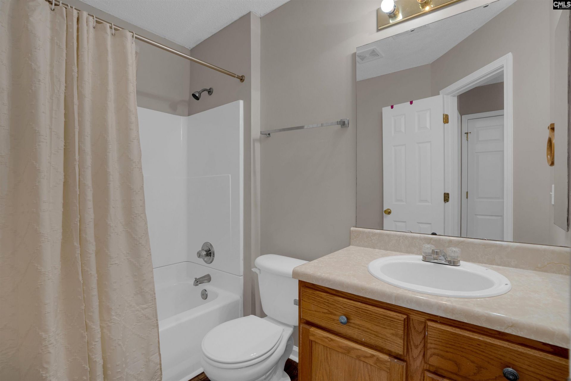 148 Woodcote Drive  Photo 29