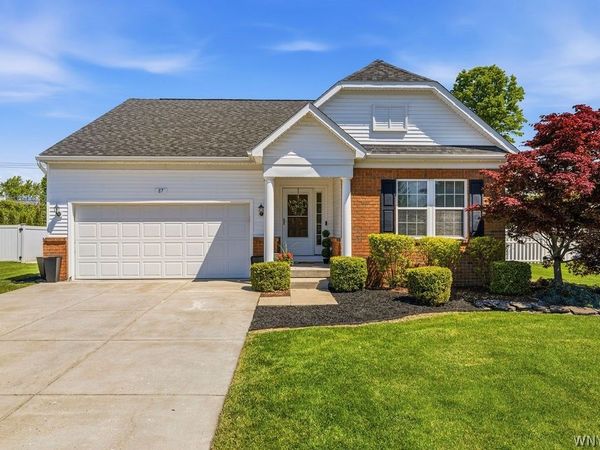 87 Waterford Park , Grand Island, NY 14072