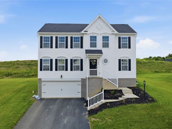 2654 Salerno Dr , Oakdale, PA 15071