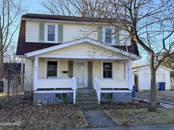 425 Oakwood Avenue , Bryan, OH 43506