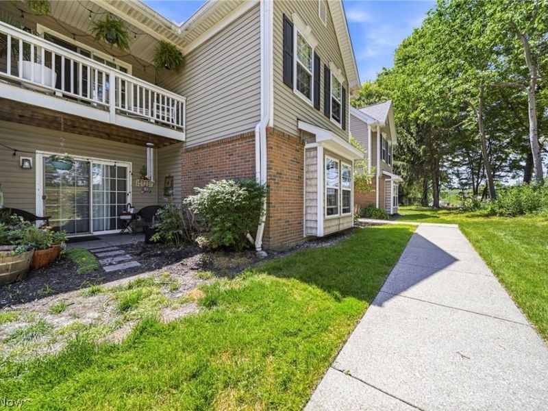 3371 Lenox Village, Unit 155, Fairlawn, OH 44333 Photo 10