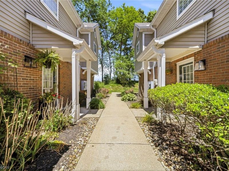 3371 Lenox Village, Unit 155, Fairlawn, OH 44333 Photo 6