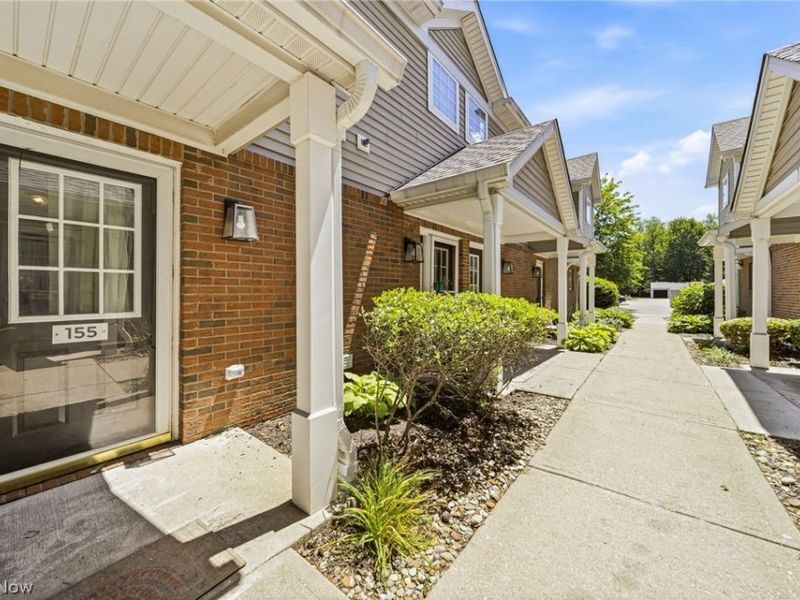 3371 Lenox Village, Unit 155, Fairlawn, OH 44333 Photo 7