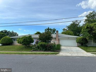 20 CITADEL DRIVE , CAMP HILL, PA 17011