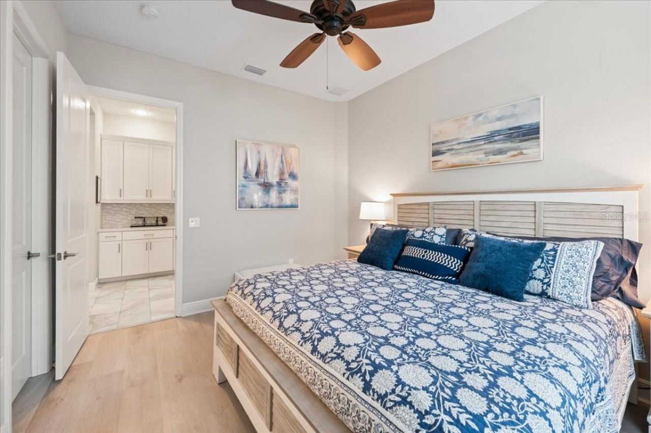 15406 Castle Park Terrace, Bradenton, FL 34202 Photo