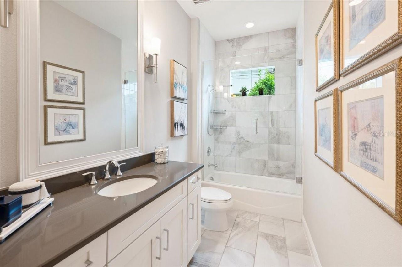 15406 Castle Park Terrace, Bradenton, FL 34202 Photo