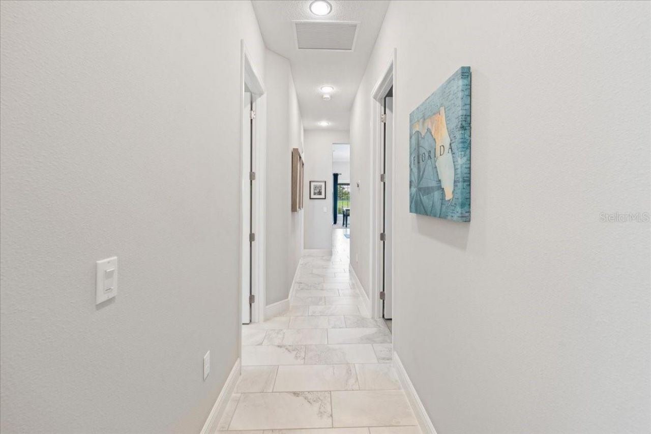 15406 Castle Park Terrace, Bradenton, FL 34202 Photo
