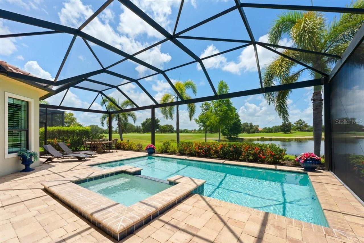 15406 Castle Park Terrace, Bradenton, FL 34202 Photo