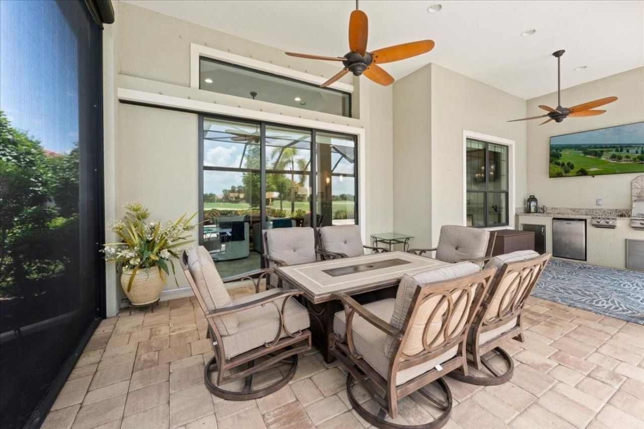 15406 Castle Park Terrace, Bradenton, FL 34202 Photo