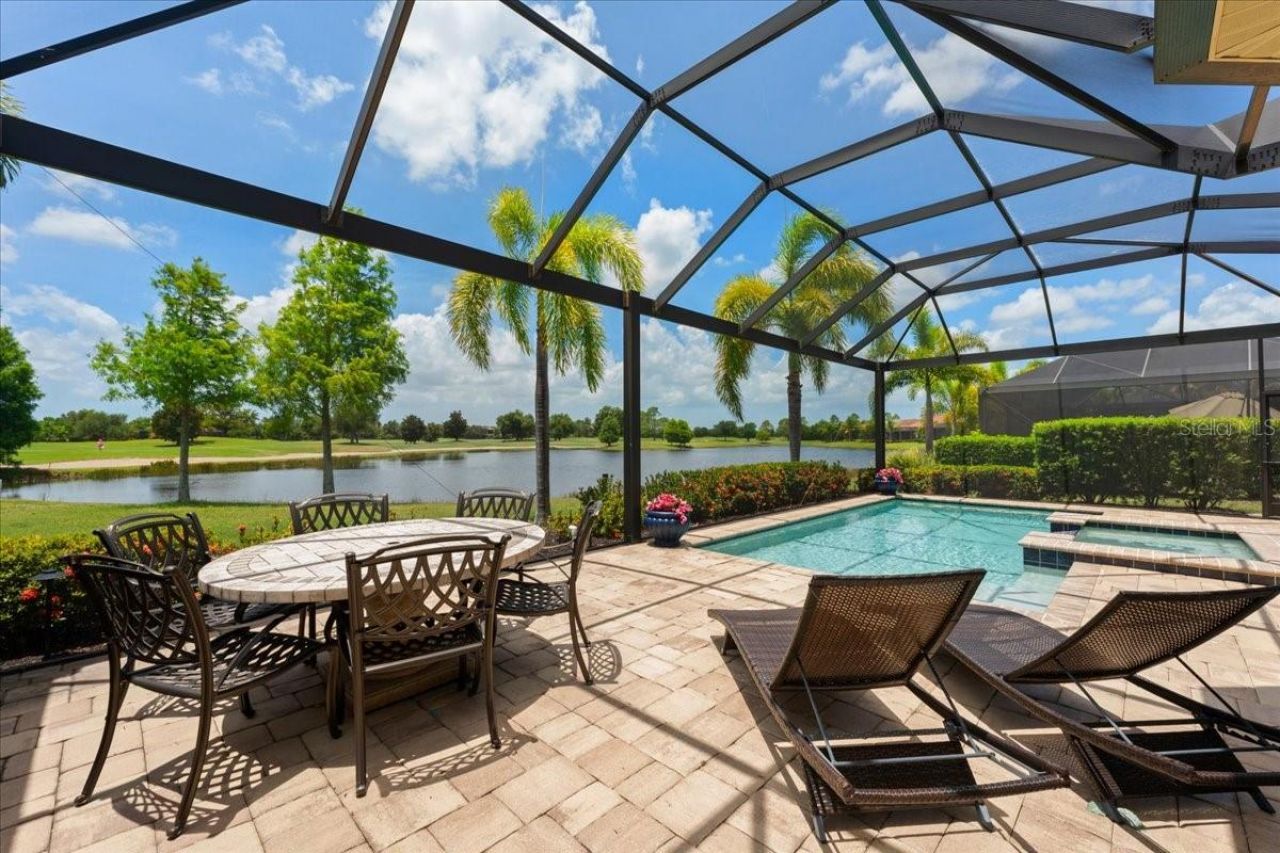 15406 Castle Park Terrace, Bradenton, FL 34202 Photo