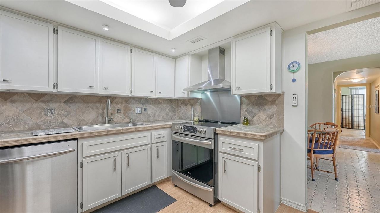 2301 Gulf Of Mexico Drive, Unit 33N, Longboat Key, FL 34228 Photo