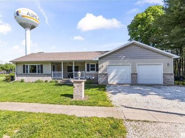 415 W FRANKLIN Street, Ashland, IL 62612