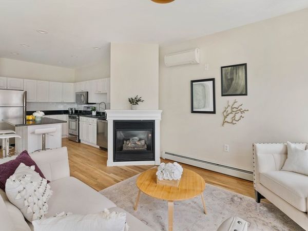 137 P Street, Unit 2, Boston, MA 02127