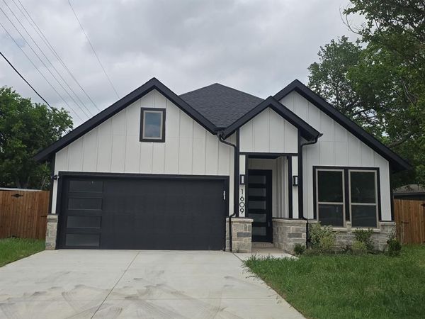 1609 Sharon Street, Arlington, TX 76010