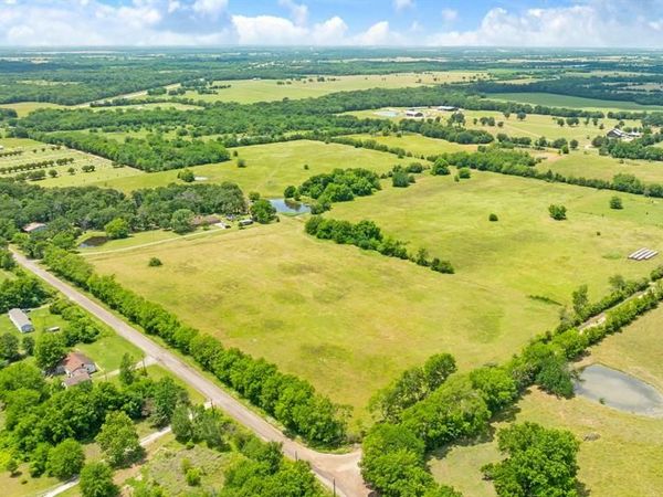 848 CR 15300, Deport, TX 75435