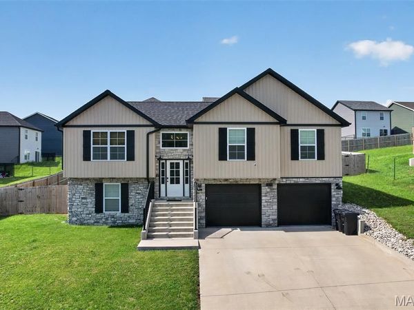 209 Majestic Drive , Waynesville, MO 65583