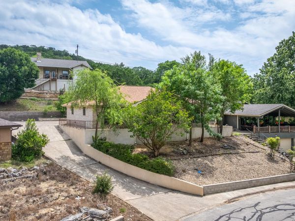 1307 MALIBU DR, Kerrville, TX 78028