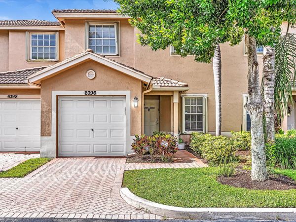 6396 Park Lake Circle, Boynton Beach, FL 33437