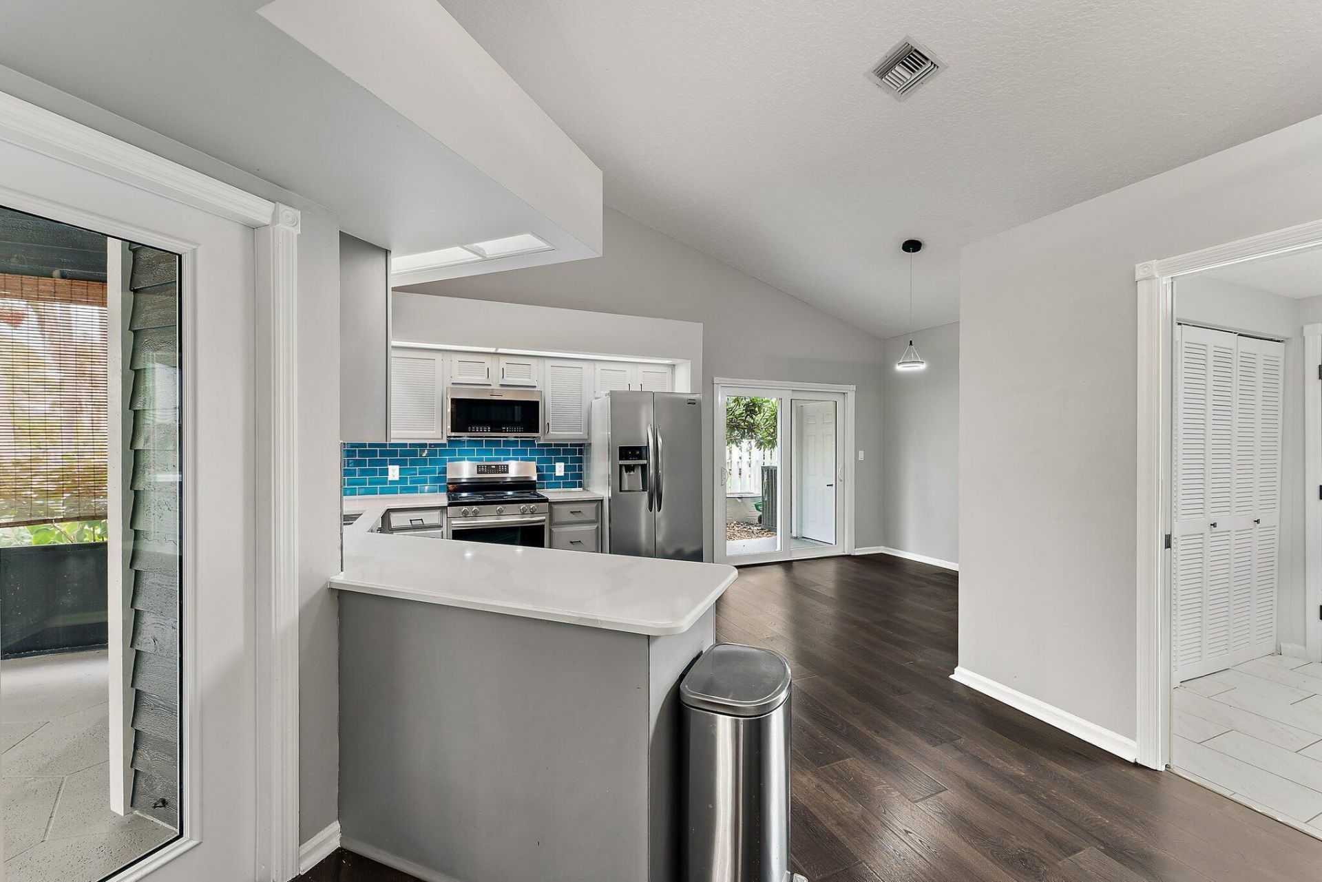 10440 SE Jupiter Narrows Drive, Hobe Sound, FL 33455 Photo