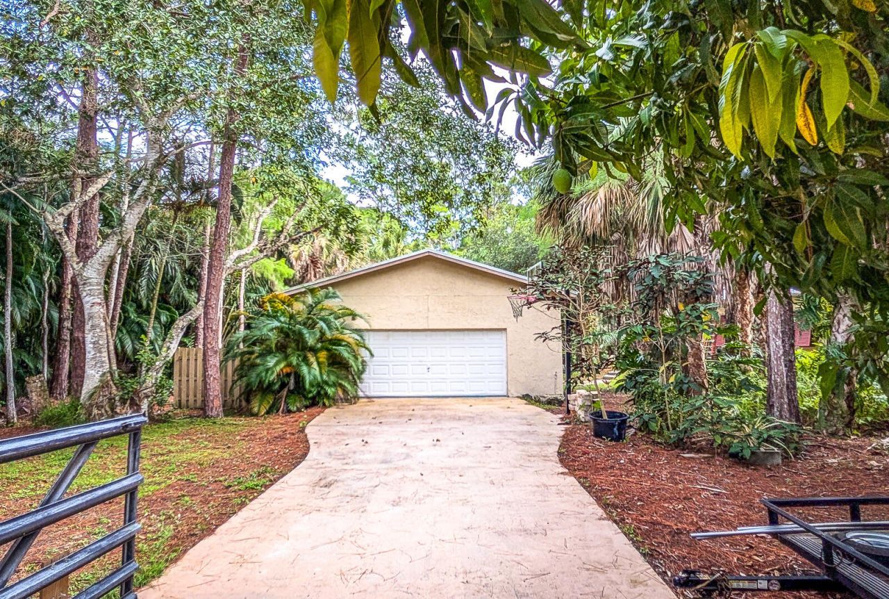 8259 155th Place N, Palm Beach Gardens, FL 33418 Photo