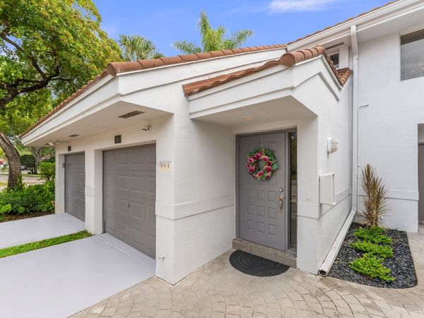 994 NW 93rd Avenue, Plantation, FL 33324
