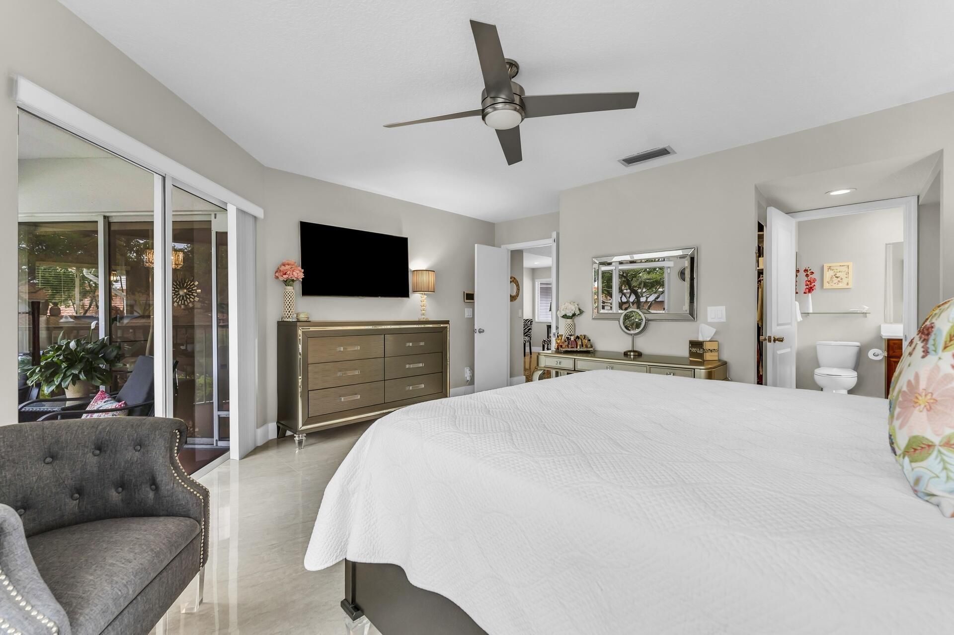 994 NW 93rd Avenue, Plantation, FL 33324 Photo