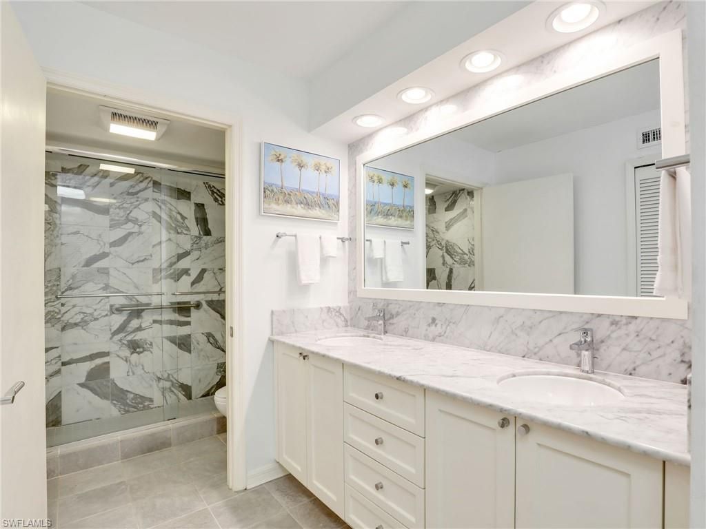 10851 Gulf Shore Dr , Unit 605, Naples, FL 34108 Photo